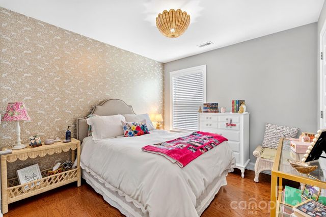 9 Winn Street, Greenville, SC 29601