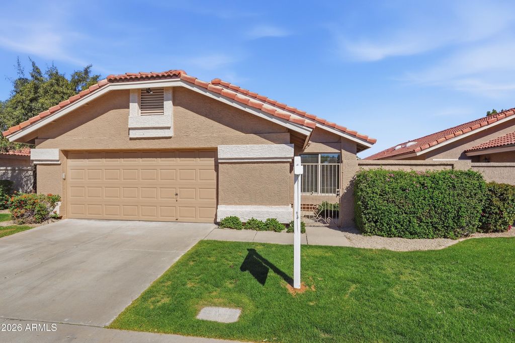 8832 E SUNNYSIDE Drive, Scottsdale, AZ 85260 — photo 3