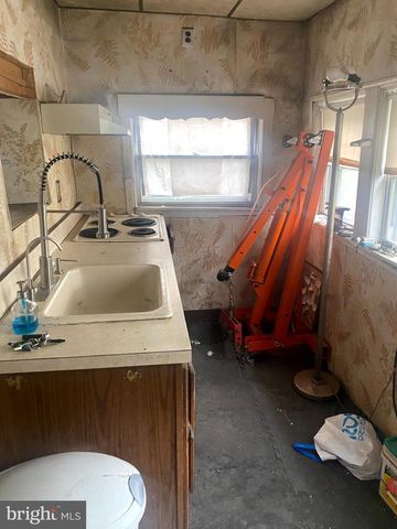 5204 MORRIS ST, Philadelphia, PA 19144