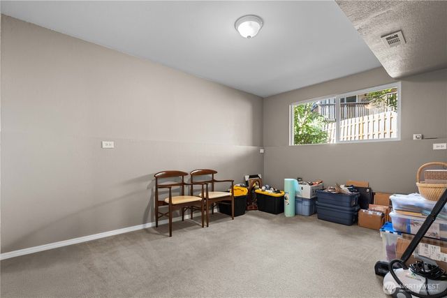 18002 42nd Street Ct E, Lake Tapps, WA 98391