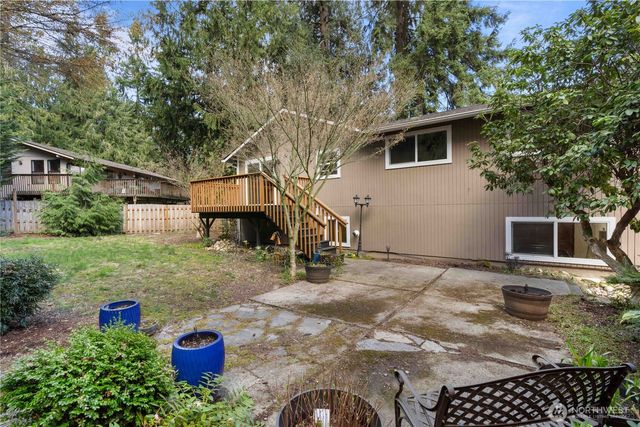 18002 42nd Street Ct E, Lake Tapps, WA 98391