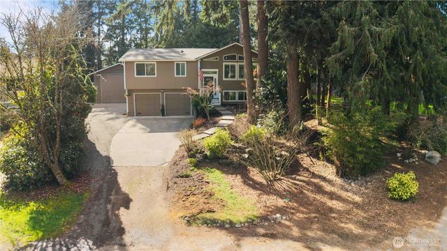 18002 42nd Street Ct E, Lake Tapps, WA 98391