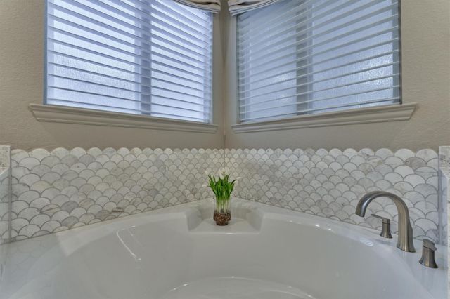 127 Red Deer Place, Montgomery, TX 77316