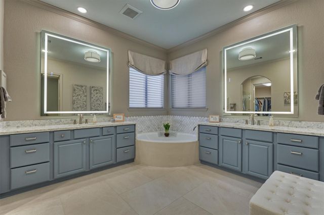 127 Red Deer Place, Montgomery, TX 77316