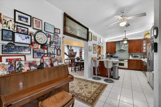 1935 SE 25th Avenue, Fort Lauderdale, FL 33316