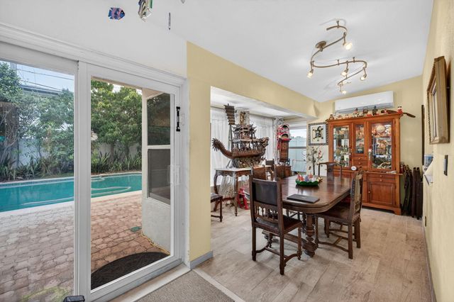 1935 SE 25th Avenue, Fort Lauderdale, FL 33316