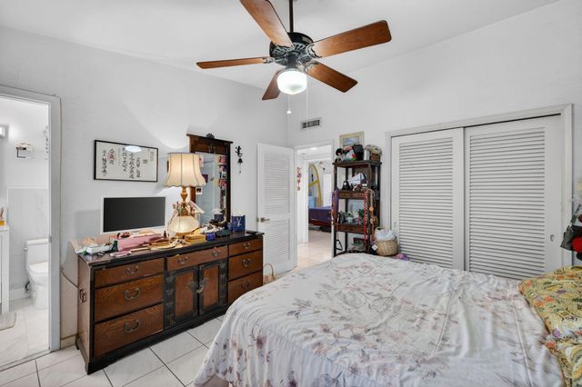 1935 SE 25th Avenue, Fort Lauderdale, FL 33316