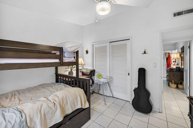 1935 SE 25th Avenue, Fort Lauderdale, FL 33316