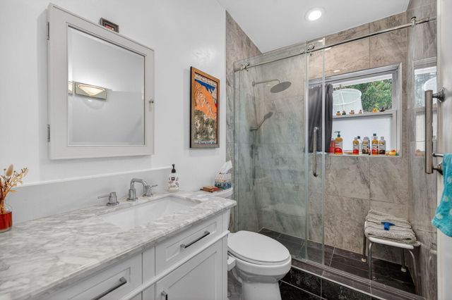 1935 SE 25th Avenue, Fort Lauderdale, FL 33316