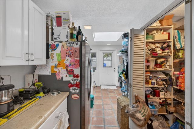 1935 SE 25th Avenue, Fort Lauderdale, FL 33316