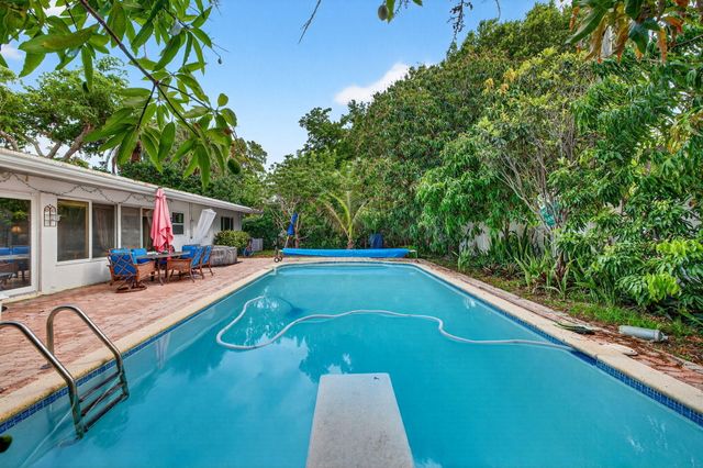 1935 SE 25th Avenue, Fort Lauderdale, FL 33316