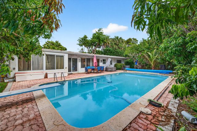 1935 SE 25th Avenue, Fort Lauderdale, FL 33316