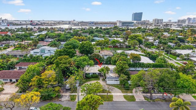 1935 SE 25th Avenue, Fort Lauderdale, FL 33316