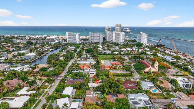 1935 SE 25th Avenue, Fort Lauderdale, FL 33316