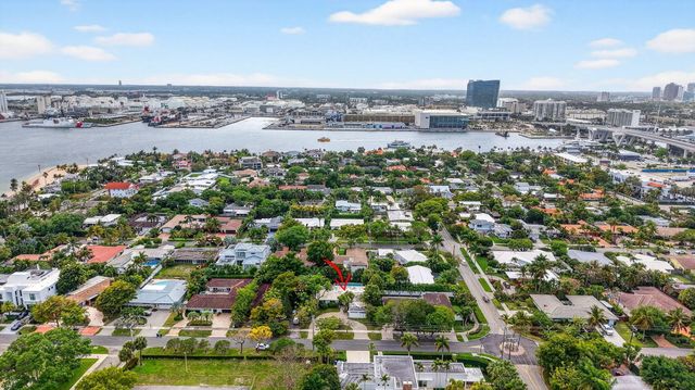 1935 SE 25th Avenue, Fort Lauderdale, FL 33316