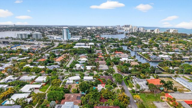 1935 SE 25th Avenue, Fort Lauderdale, FL 33316