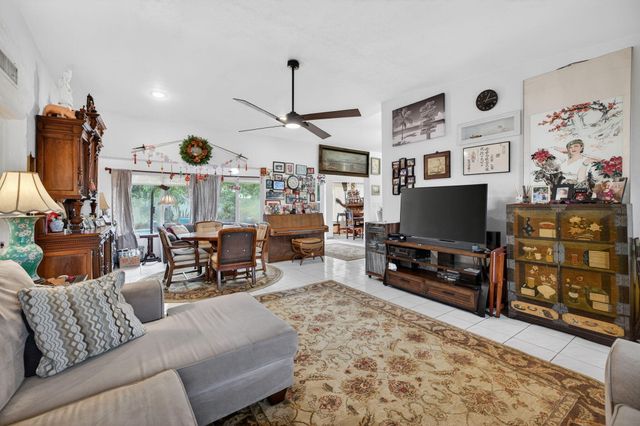 1935 SE 25th Avenue, Fort Lauderdale, FL 33316