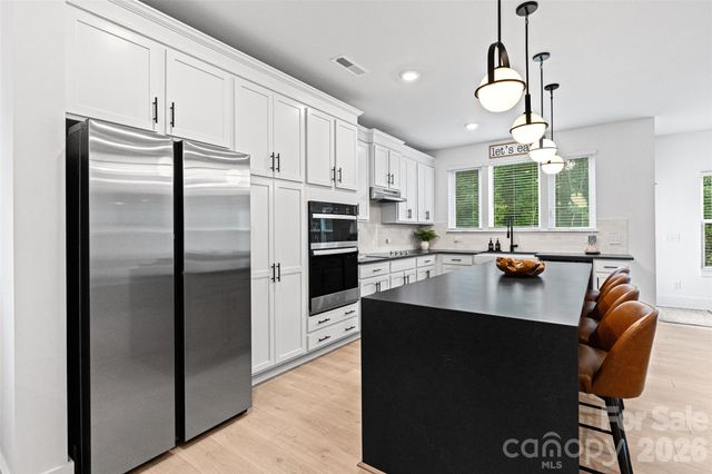 121 Tangle River Drive, Statesville, NC 28677