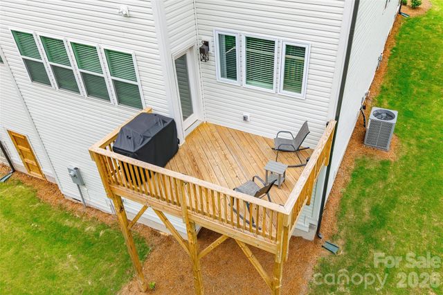 121 Tangle River Drive, Statesville, NC 28677