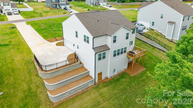 121 Tangle River Drive, Statesville, NC 28677