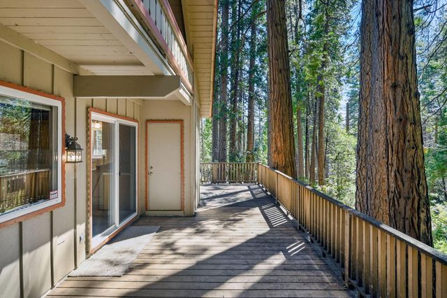 2609 Country Club Dr, Arnold, CA 95223