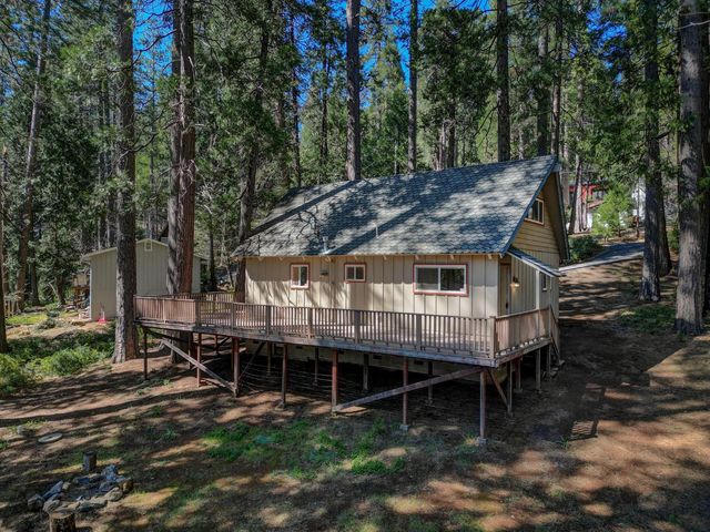 2609 Country Club Dr, Arnold, CA 95223