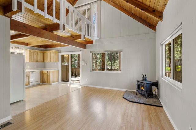 2609 Country Club Dr, Arnold, CA 95223