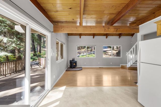 2609 Country Club Dr, Arnold, CA 95223