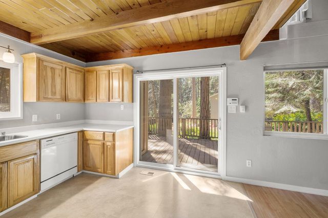 2609 Country Club Dr, Arnold, CA 95223