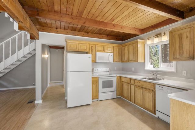 2609 Country Club Dr, Arnold, CA 95223