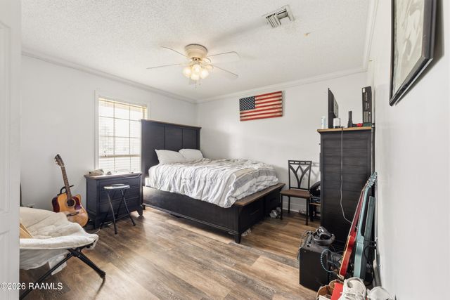 1020 Cyrus Drive, St. Martinville, LA 70582