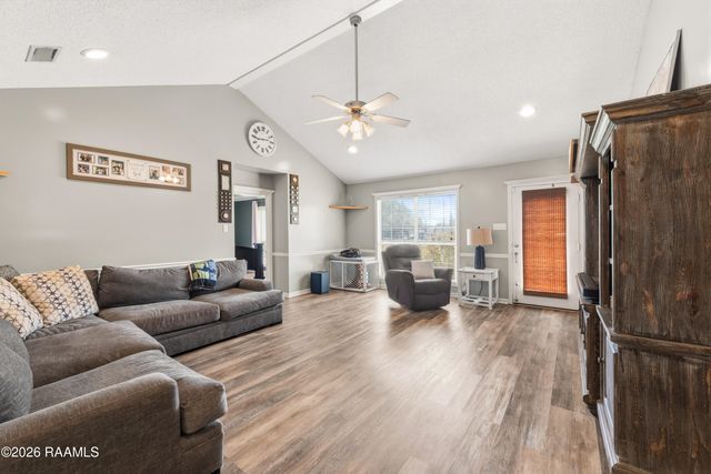 1020 Cyrus Drive, St. Martinville, LA 70582