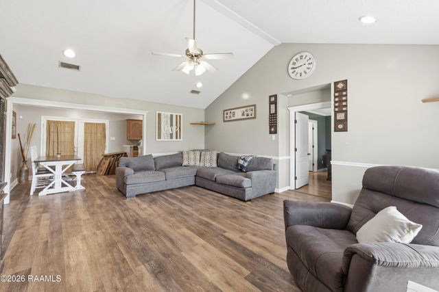 1020 Cyrus Drive, St. Martinville, LA 70582