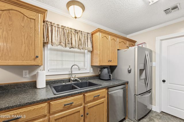 1020 Cyrus Drive, St. Martinville, LA 70582