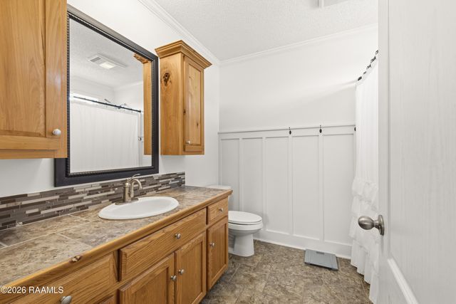 1020 Cyrus Drive, St. Martinville, LA 70582