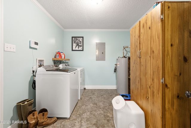 1020 Cyrus Drive, St. Martinville, LA 70582