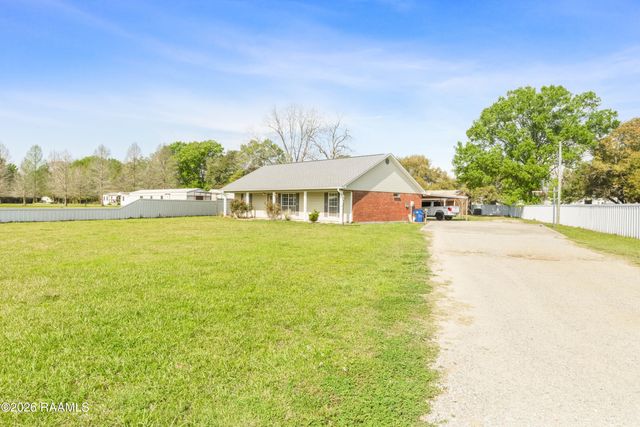 1020 Cyrus Drive, St. Martinville, LA 70582