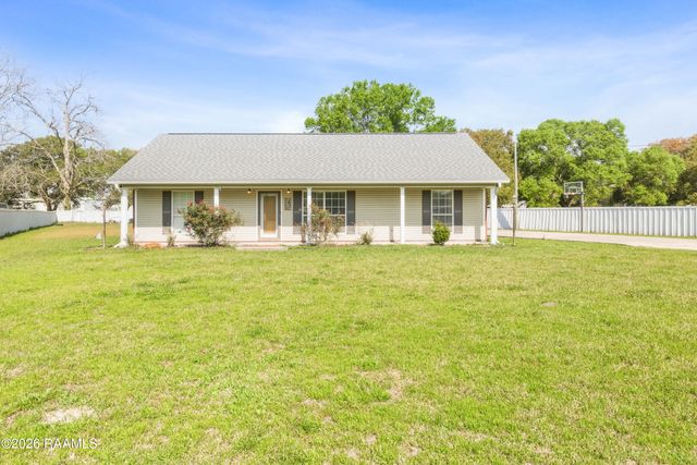 1020 Cyrus Drive, St. Martinville, LA 70582