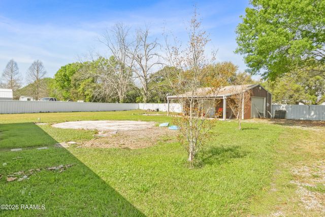 1020 Cyrus Drive, St. Martinville, LA 70582