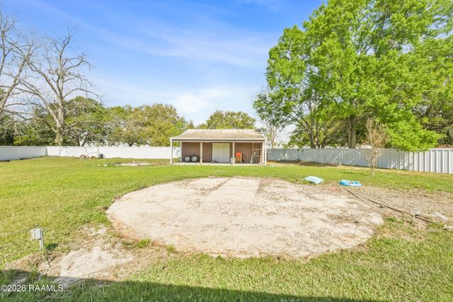 1020 Cyrus Drive, St. Martinville, LA 70582