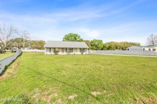 1020 Cyrus Drive, St. Martinville, LA 70582