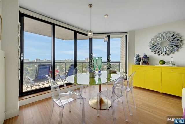 900 Palisade Avenue 17C, Fort Lee, NJ 07024