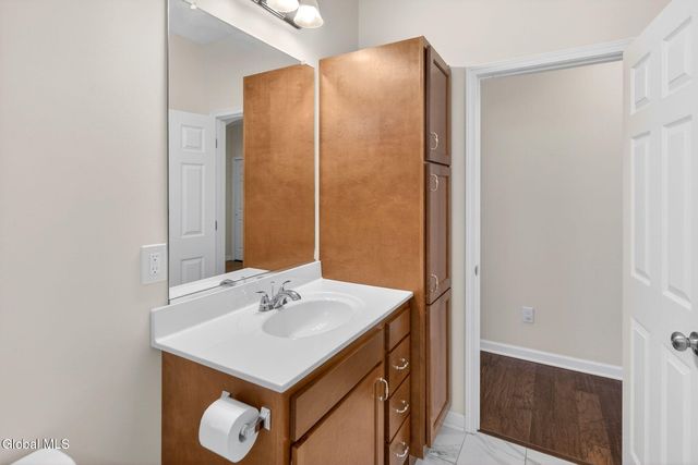 16 Hearthstone Drive, Halfmoon, NY 12118