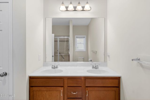 16 Hearthstone Drive, Halfmoon, NY 12118