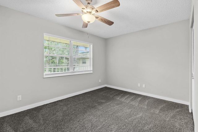 8 Vista Gardens Trail 201, Vero Beach, FL 32962