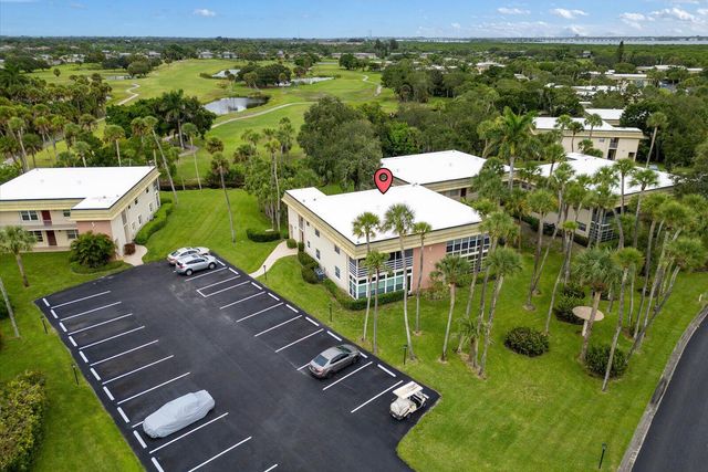 8 Vista Gardens Trail 201, Vero Beach, FL 32962