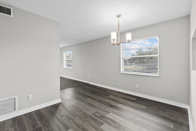 8 Vista Gardens Trail 201, Vero Beach, FL 32962