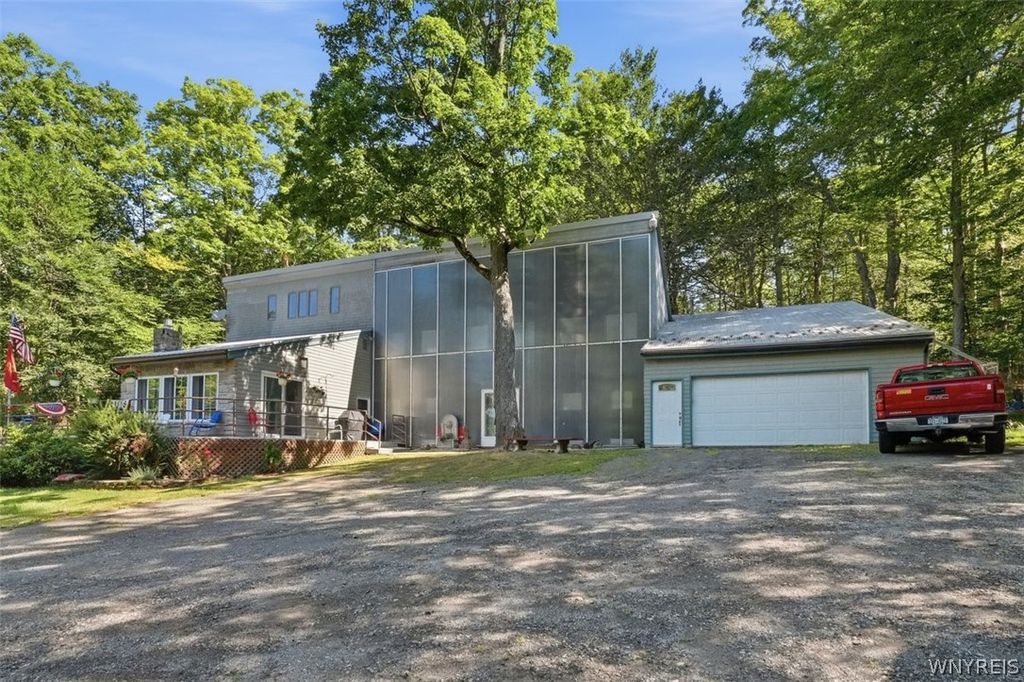 10297 Boston Road, North Collins, NY 14057