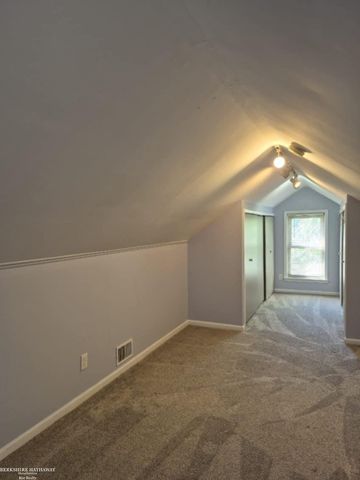 20585 Anita Road, Harper Woods, MI 48225