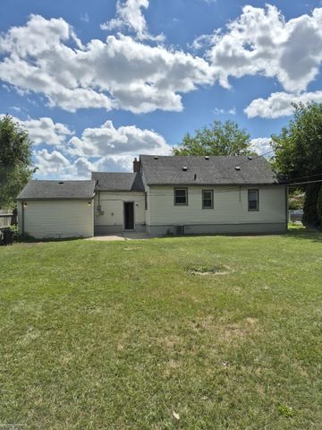 20585 Anita Road, Harper Woods, MI 48225